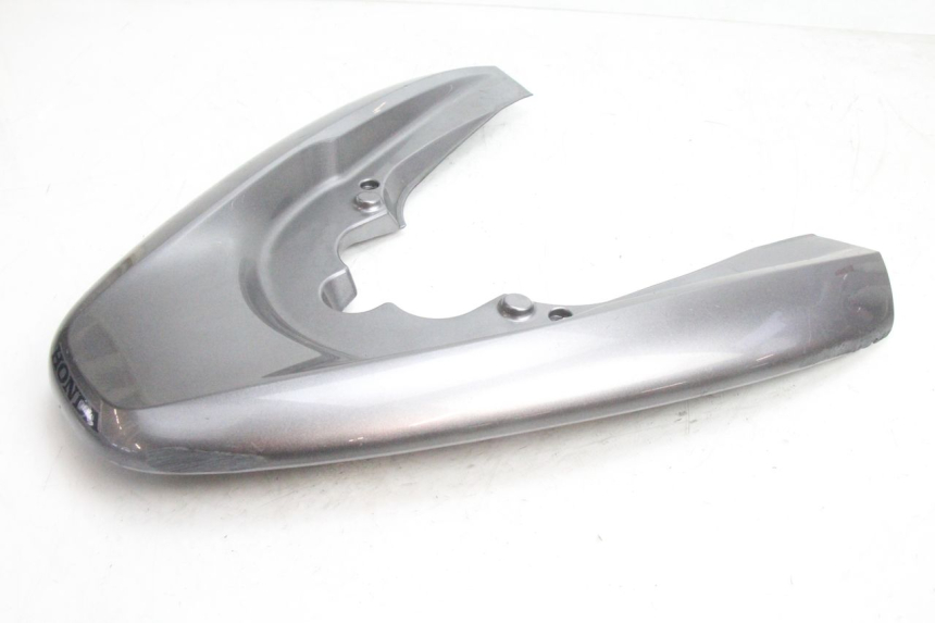 photo de JUNÇÃO DO CARENAGEM TRASEIRO SUPERIOR HONDA PCX (JF28) 125 (2009 - 2011) - Zoom do estado de desgaste