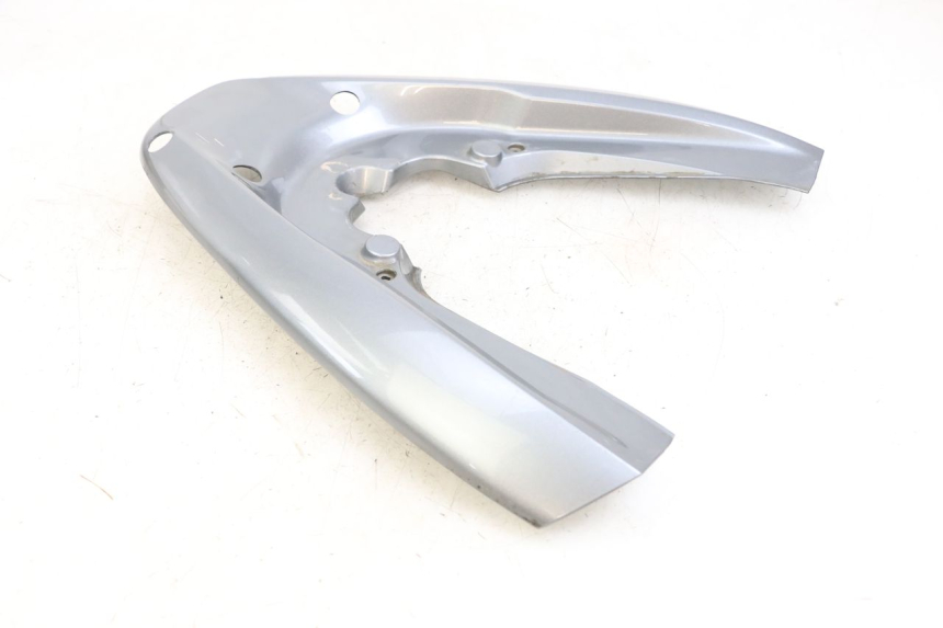 photo de JUNÇÃO DO CARENAGEM TRASEIRO SUPERIOR HONDA PCX (JF47) 125 (2012 - 2013) - Peça verificada