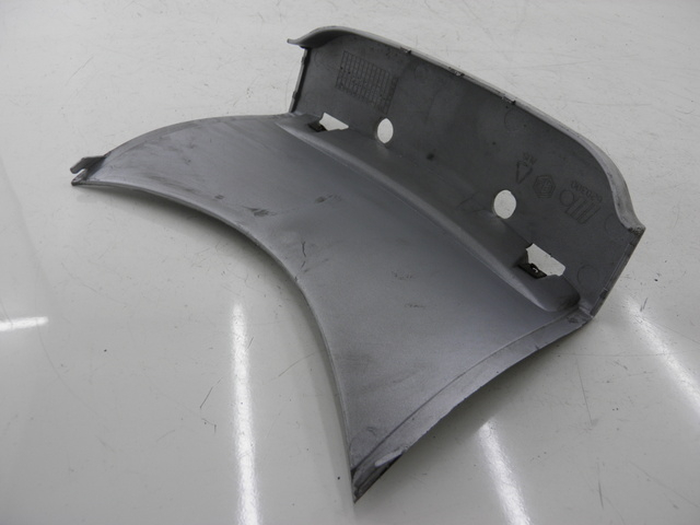photo de JUNÇÃO DO CARENAGEM TRASEIRO SUPERIOR PIAGGIO X8 STREET 125 (2006 - 2007) - Detalhe da peça