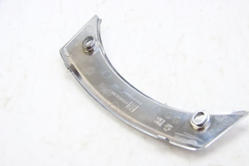 photo de JUNÇÃO DO CARENAGEM TRASEIRO SUPERIOR PEUGEOT SATELIS 125 (2006 - 2009) - Pontos de fixação