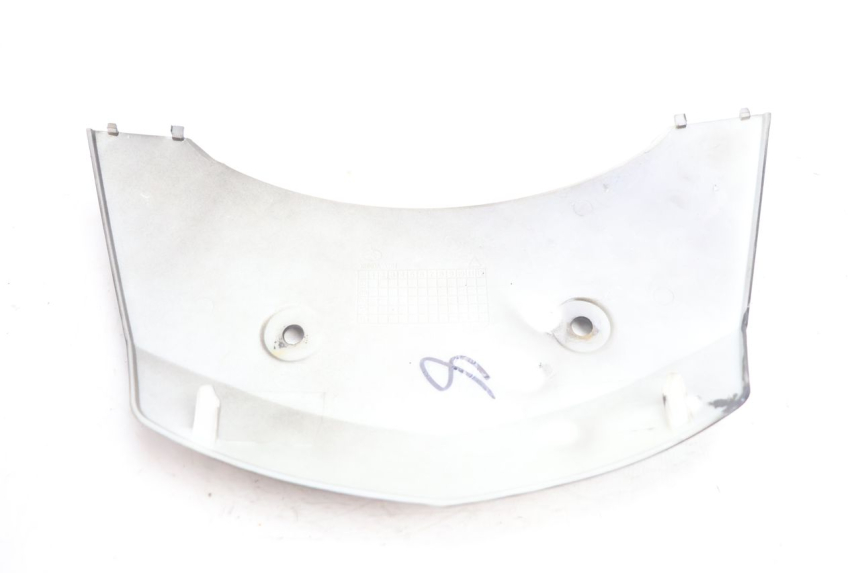 photo de JUNÇÃO DO CARENAGEM TRASEIRO SUPERIOR RAZZO STEED 125 (2012 - 2018) - Zoom do estado de desgaste