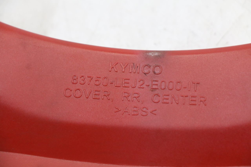 photo de JUNÇÃO DO CARENAGEM TRASEIRO SUPERIOR KYMCO SUPER 8 125 (2008 - 2015) - Pontos de fixação
