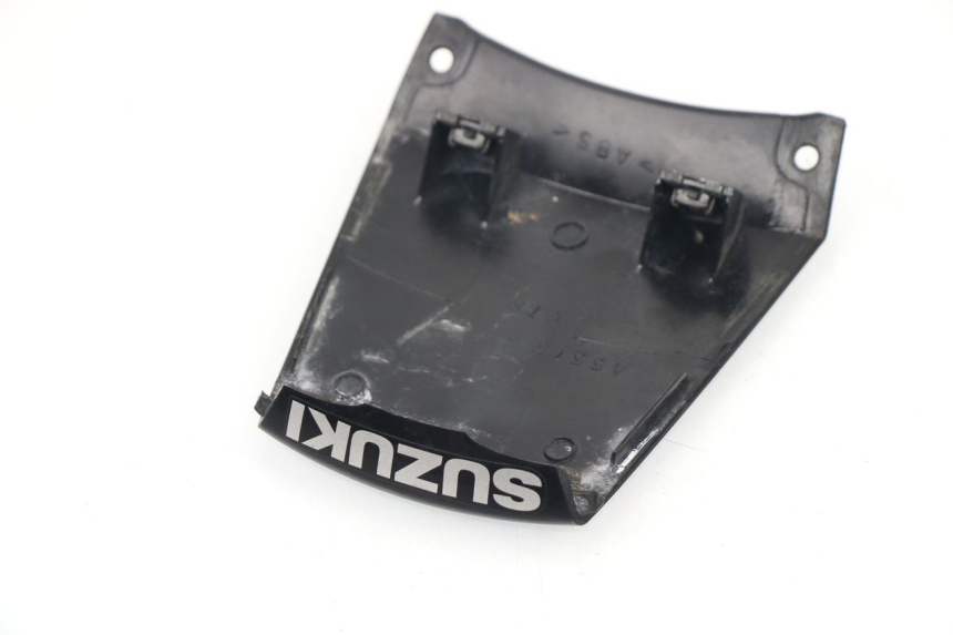 photo de JUNÇÃO DO CARENAGEM TRASEIRO SUPERIOR SUZUKI SV S 650 (2003 - 2009) - Zoom do estado de desgaste