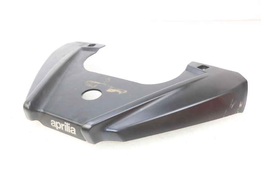 photo de JUNÇÃO DO CARENAGEM TRASEIRO SUPERIOR APRILIA SXR 50 (2021 - 2023) - Vista principal