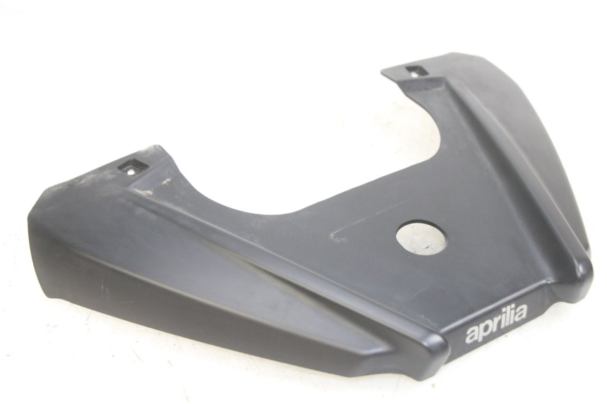 photo de JUNÇÃO DO CARENAGEM TRASEIRO SUPERIOR APRILIA SXR 50 (2021 - 2023) - Zoom do estado de desgaste