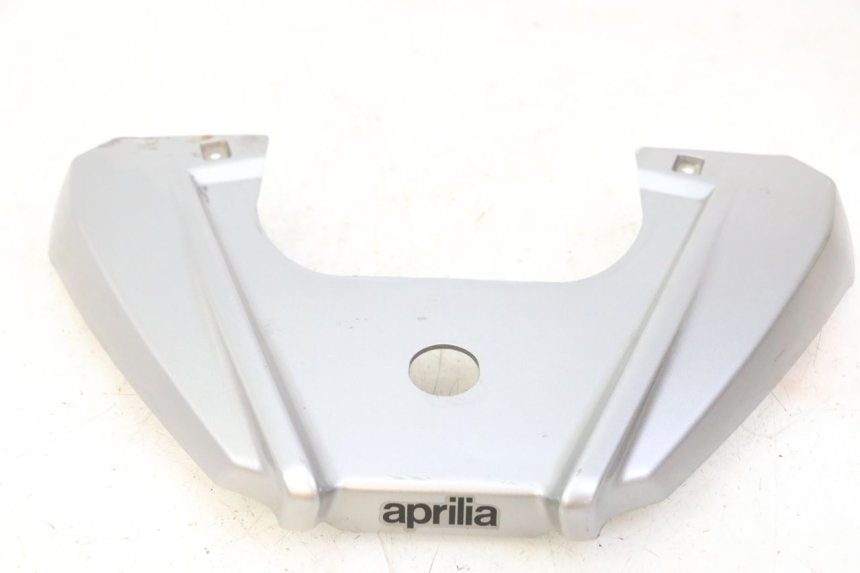 photo de JUNÇÃO DO CARENAGEM TRASEIRO SUPERIOR APRILIA SXR 50 (2021 - 2023) - Vista principal