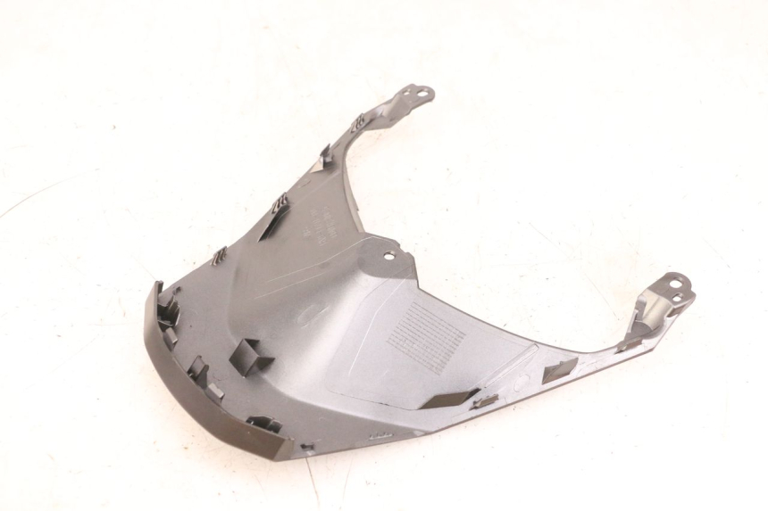 photo de JUNÇÃO DO CARENAGEM TRASEIRO SUPERIOR YAMAHA TRICITY 300 (2020 - 2024) - Marcações e referências