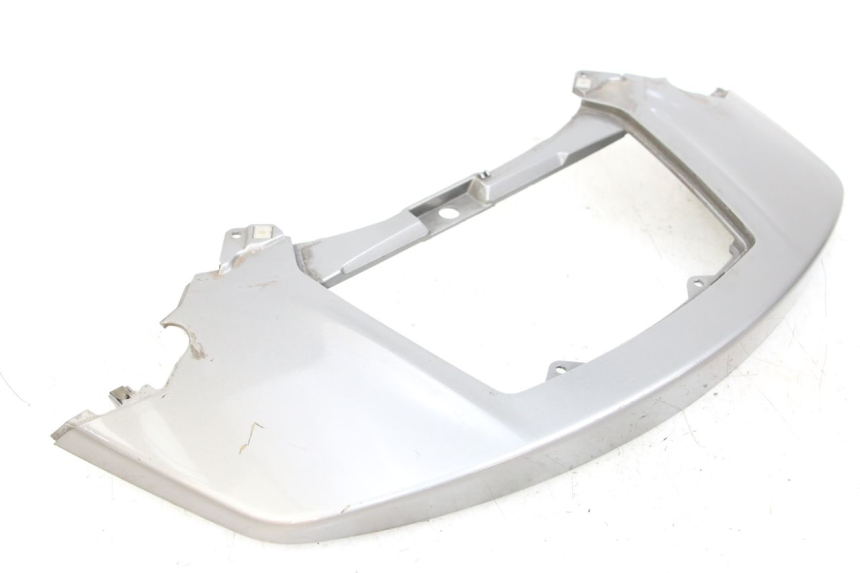 photo de JUNÇÃO DO CARENAGEM TRASEIRO SUPERIOR PIAGGIO X10 125 (2012 - 2017) - Vista principal