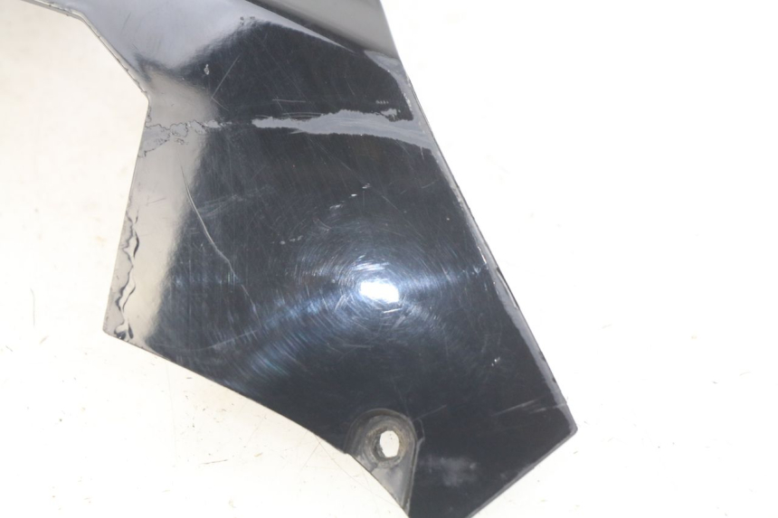 photo de JUNÇÃO DO CARENAGEM TRASEIRO SUPERIOR PIAGGIO X7 125 (2007 - 2013) - Ampliação técnica