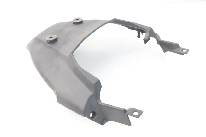 photo de JUNÇÃO DO CARENAGEM TRASEIRO SUPERIOR HONDA XLV VARADERO 125 (2000 - 2006) - Outro ângulo de visão