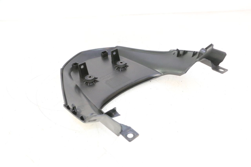 photo de JUNÇÃO DE CARROÇARIA TRASEIRA SUPERIOR HONDA XLV VARADERO 125 (2007 - 2012) - Outro ângulo de visão
