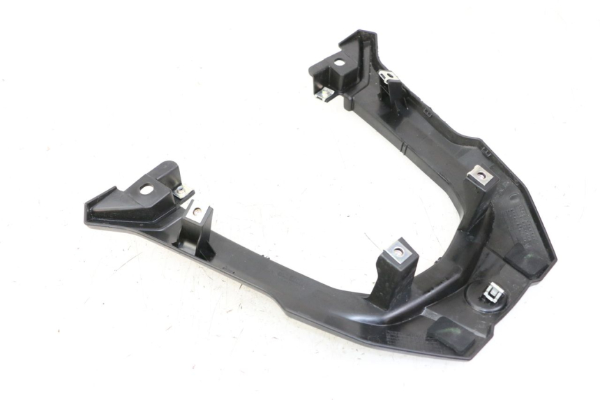 photo de JUNÇÃO DO CARENAGEM TRASEIRO SUPERIOR YAMAHA TRACER 7 700 (2020 - 2024) - Outro ângulo de visão