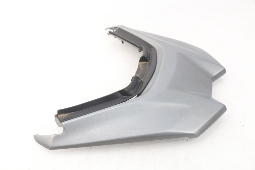 photo de JUNÇÃO DO CARENAGEM TRASEIRO SUPERIOR YAMAHA YP T-MAX TMAX 530 (2017 - 2020) - Ampliação técnica