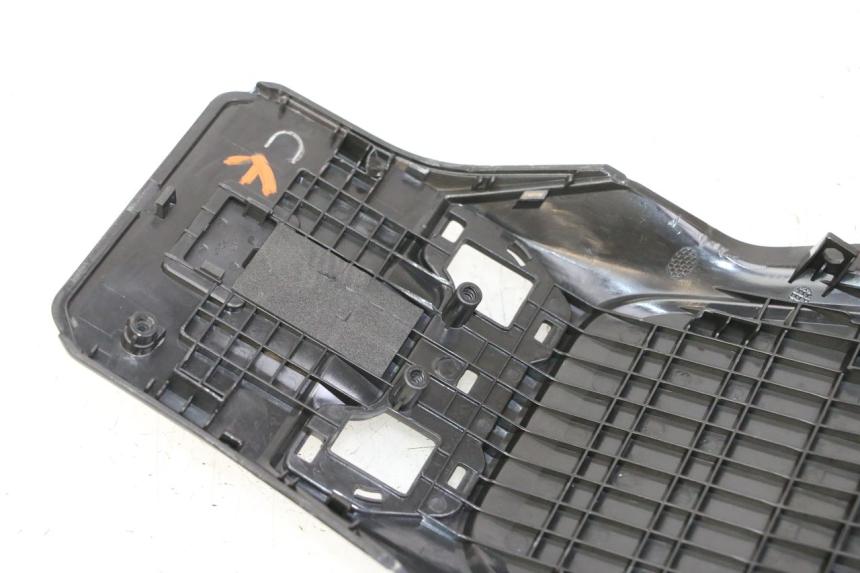photo de JUNÇÃO DO CARENAGEM TRASEIRO SUPERIOR SEGWAY NINEBOT ZT3 PRO 1 - Peça verificada
