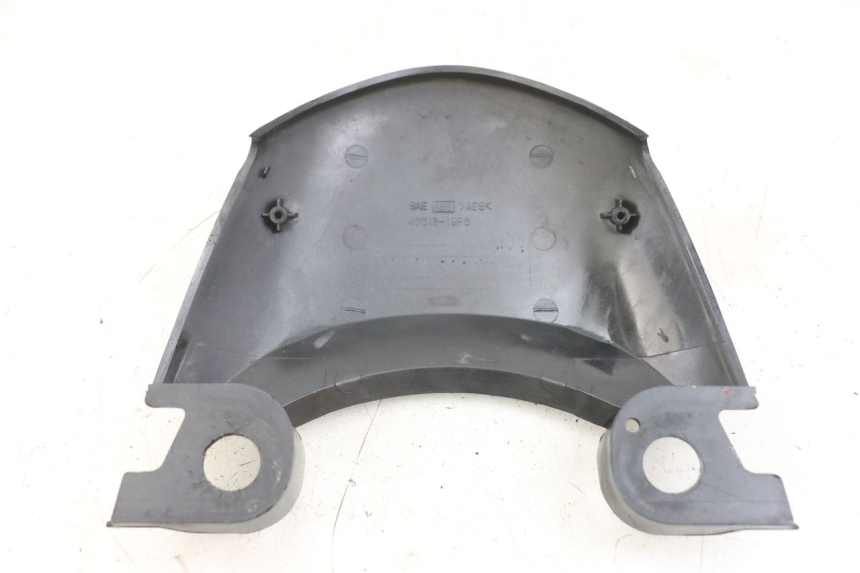 photo de JUNÇÃO DO CARENAGEM TRASEIRO SUZUKI SV N 650 (1999 - 2002) - Detalhe da peça