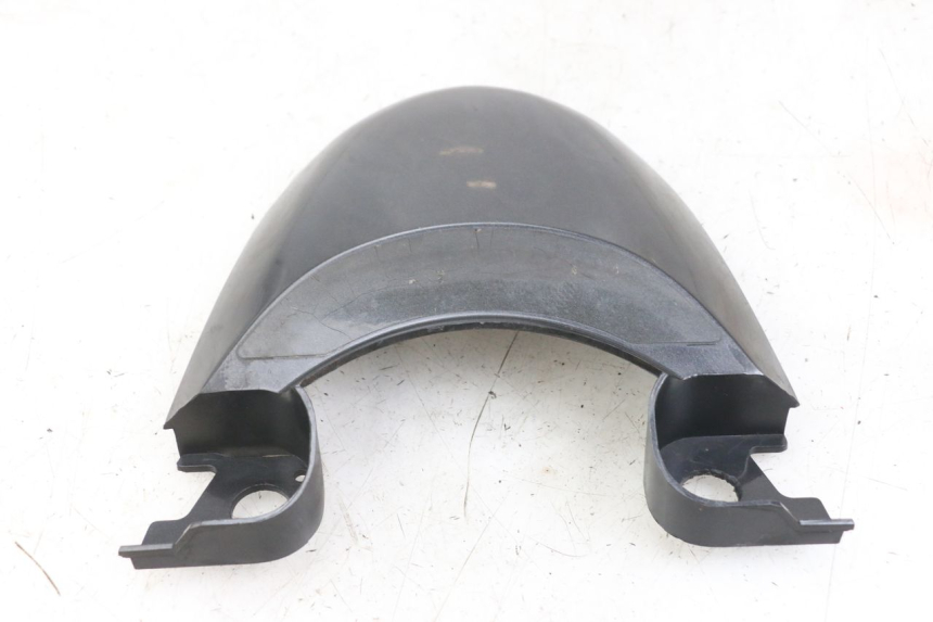 photo de JUNÇÃO DO CARENAGEM TRASEIRO SUZUKI SV N 650 (1999 - 2002) - Zoom do estado de desgaste