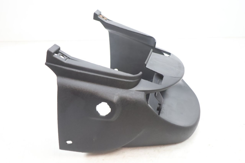 photo de JUNÇÃO DO CARENAGEM TRASEIRO PEUGEOT TREKKER TKR 50 (2005 - 2014) - Zoom do estado de desgaste