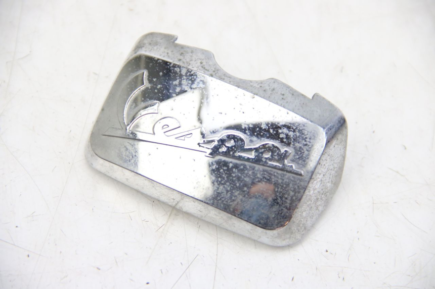 photo de JUNÇÃO DO CARENAGEM TRASEIRO PIAGGIO VESPA GTS SUPER IE 125 (2009 - 2016) - Detalhe da peça