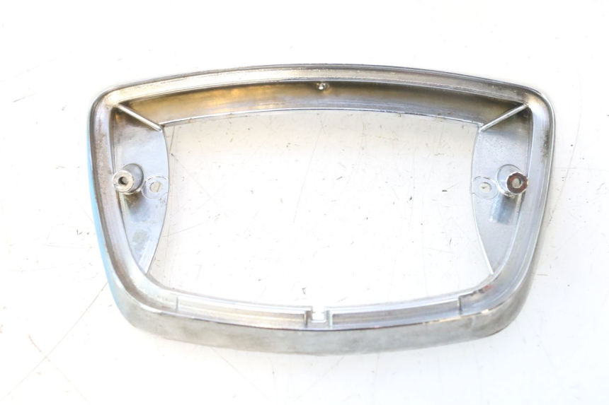 photo de JUNÇÃO DO CARENAGEM TRASEIRO PIAGGIO VESPA S 2T 50 (2007 - 2014) - Vista principal