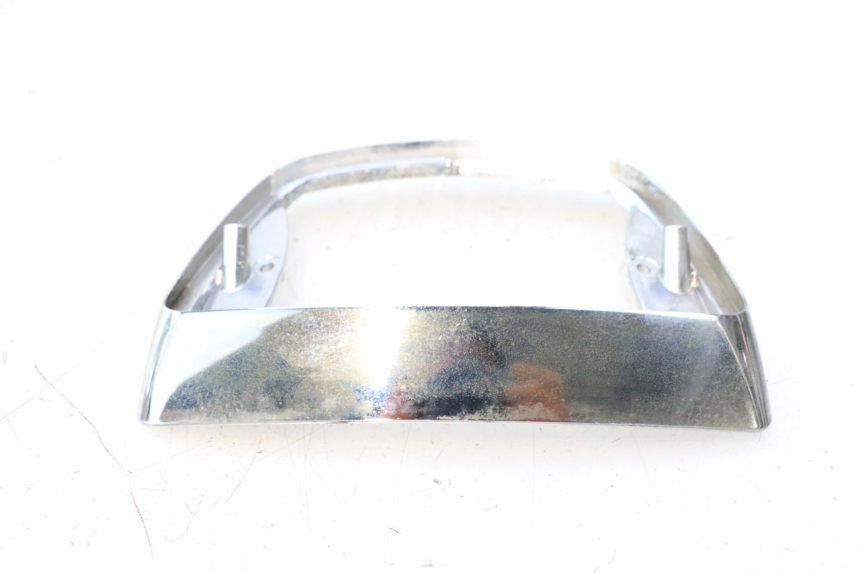 photo de JUNÇÃO DO CARENAGEM TRASEIRO PIAGGIO VESPA S 2T 50 (2007 - 2014) - Zoom do estado de desgaste