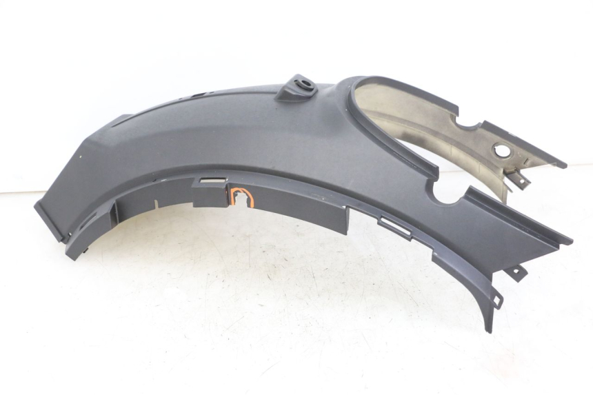 photo de JUNÇÃO DO CARENAGEM TRASEIRO JM MOTORS VX 125 (2022 - 2025) - Detalhe da peça