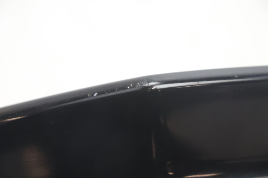 photo de JUNÇÃO DO CARENAGEM TRASEIRO YAMAHA X-MAX XMAX 125 (2010 - 2013) - Zoom do estado de desgaste