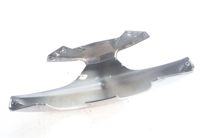 photo de JUNÇÃO DO CARENAGEM TRASEIRO YAMAHA X-MAX XMAX 125 (2010 - 2013) - Pontos de fixação