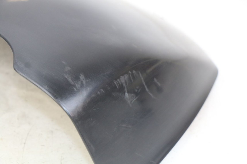 photo de JUNÇÃO DO CARENAGEM TRASEIRO PIAGGIO X8 125 (2004 - 2007) - Pontos de fixação