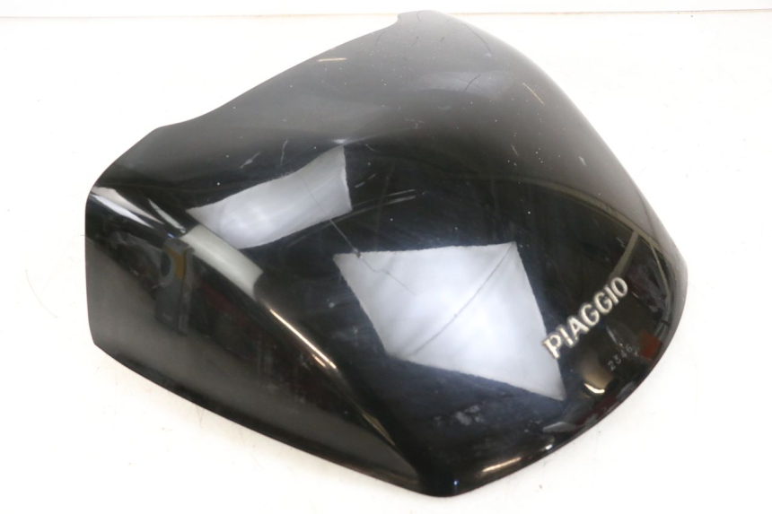 photo de JUNÇÃO DO CARENAGEM TRASEIRO PIAGGIO X8 125 (2004 - 2007) - Vista principal