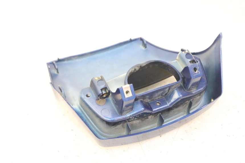photo de JUNÇÃO DO CARENAGEM TRASEIRO PIAGGIO X9 EVOLUTION 125 (2003 - 2007) - Detalhe da peça