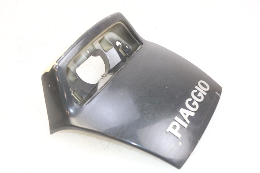 photo de JUNÇÃO DO CARENAGEM TRASEIRO PIAGGIO X9 125 (2000 - 2003) - Vista principal