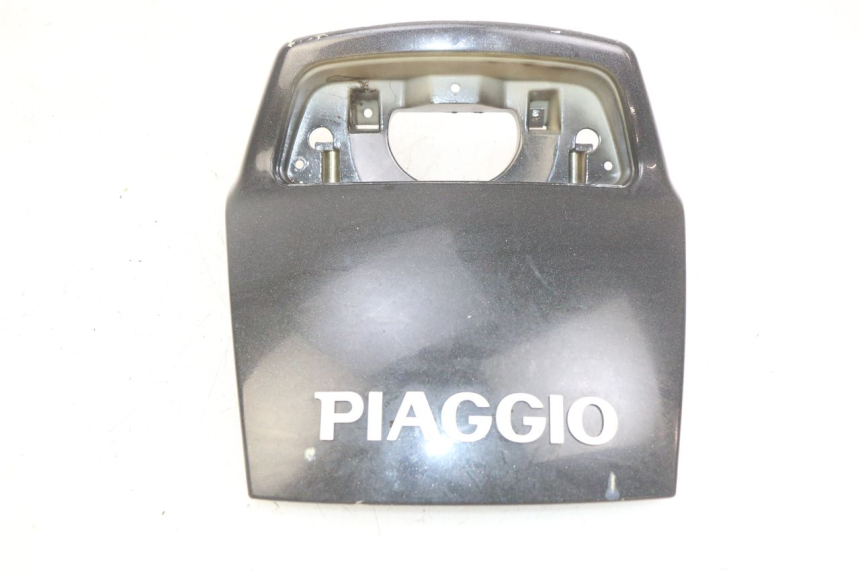 photo de JUNÇÃO DO CARENAGEM TRASEIRO PIAGGIO X9 125 (2000 - 2003) - Pontos de fixação