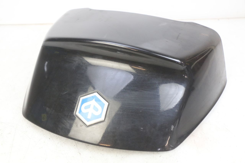 photo de JUNÇÃO DO CARENAGEM TRASEIRO PIAGGIO XEVO - X EVO 125 (2007 - 2017) - Vista principal