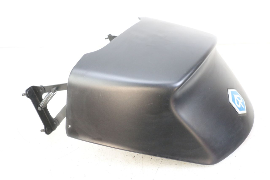 photo de JUNÇÃO DO CARENAGEM TRASEIRO PIAGGIO XEVO - X EVO 125 (2007 - 2017) - Pontos de fixação