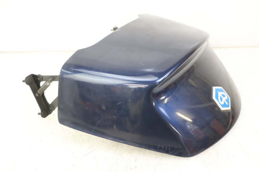 photo de JUNÇÃO DO CARENAGEM TRASEIRO PIAGGIO XEVO - X EVO 125 (2007 - 2017) - Pontos de fixação