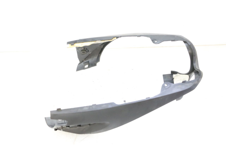 photo de JUNÇÃO DO CARENAGEM TRASEIRO YAMAHA FZ6 FAZER S2 600 (2007 - 2011) - Outro ângulo de visão