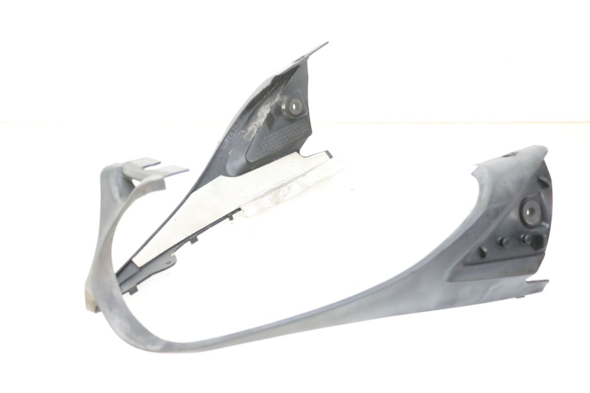 photo de JUNÇÃO DO CARENAGEM TRASEIRO YAMAHA FZ6 FAZER S2 600 (2007 - 2011) - Vista geral