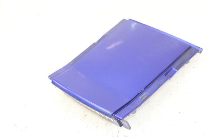 photo de JUNÇÃO DO CARENAGEM TRASEIRO YAMAHA FZS FAZER 600 (2001 - 2003) - Outro ângulo de visão