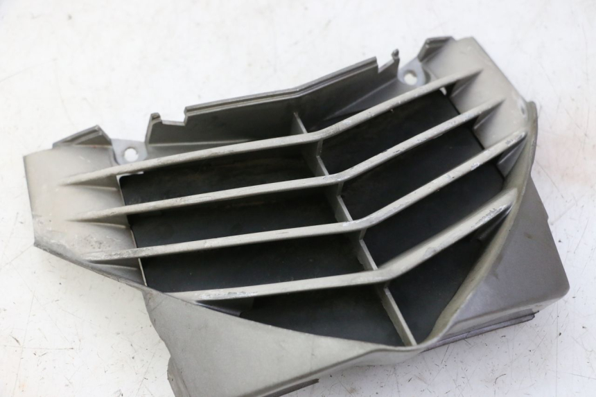 photo de JUNÇÃO DO CARENAGEM DIANTEIRO PEUGEOT ELYSTAR 50 (2002 - 2014) - Detalhe da peça