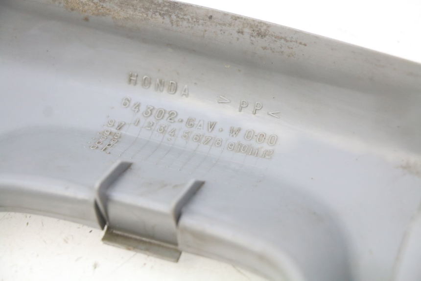 photo de JUNÇÃO CARENAGEM DIANTEIRA INFERIOR HONDA BALI EX 100 (1996 - 2000) - Ampliação técnica