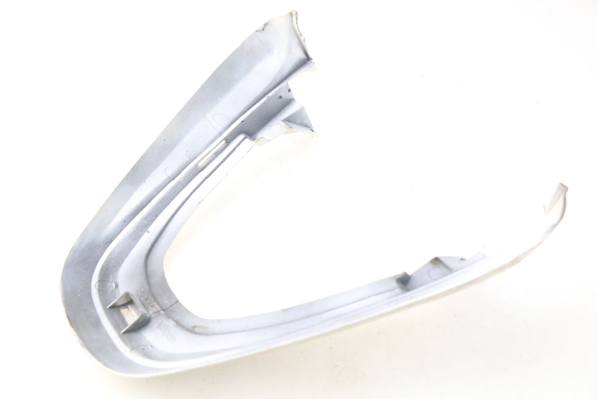 photo de JUNÇÃO CARENAGEM DIANTEIRA INFERIOR YAMAHA BW'S 50 (1999 - 2003) - Pontos de fixação