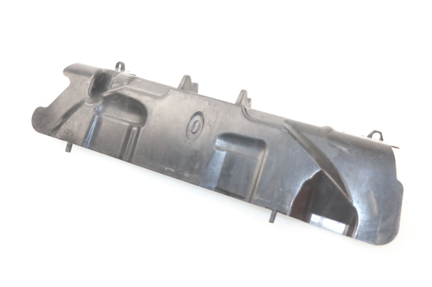 photo de JUNÇÃO DO CARENAGEM DIANTEIRO INFERIOR SUZUKI GSX-R GSXR K16 1000 (2012 - 2016) - Detalhe da peça