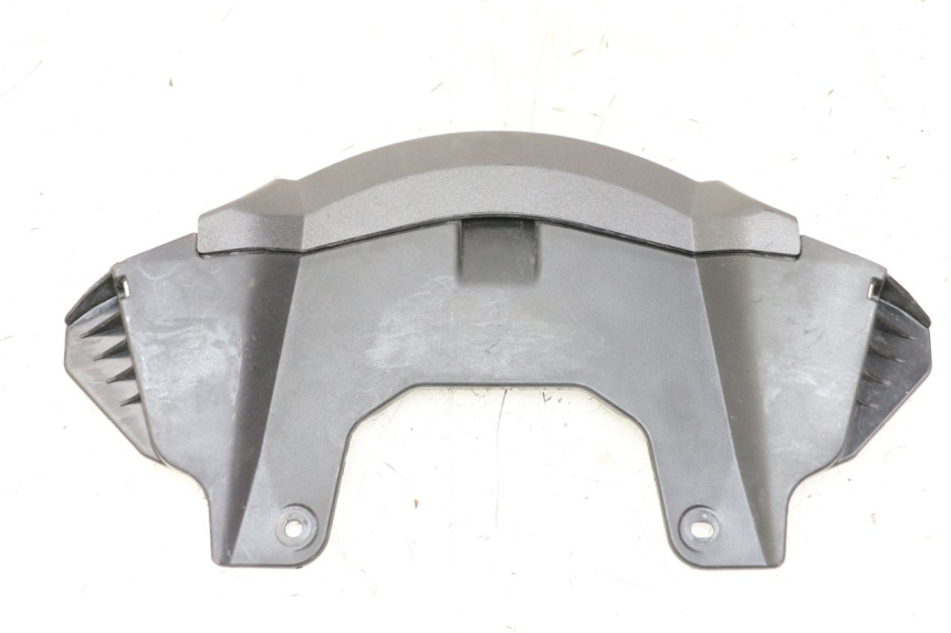 photo de JUNÇÃO CARENAGEM DIANTEIRA INFERIOR HONDA PCX (JF57/JF64) 125 (2014 - 2018) - Detalhe da peça