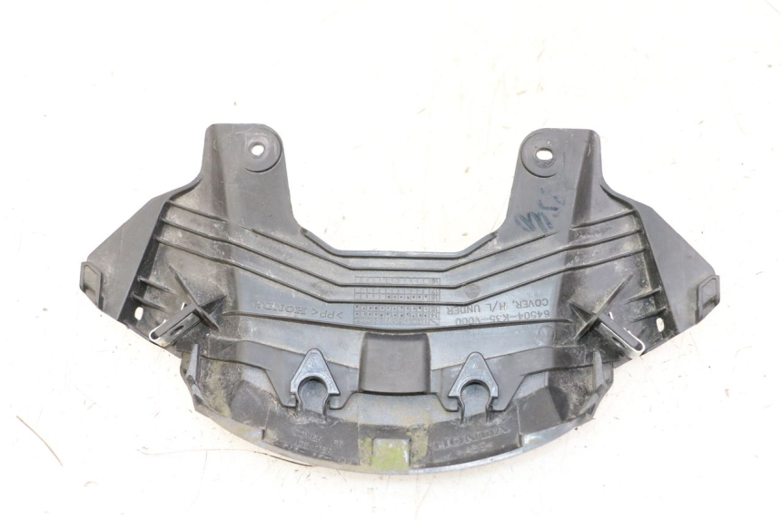 photo de JUNÇÃO CARENAGEM DIANTEIRA INFERIOR HONDA PCX (JF57/JF64) 125 (2014 - 2018) - Zoom do estado de desgaste