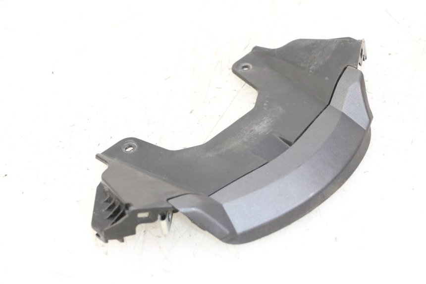 photo de JUNÇÃO CARENAGEM DIANTEIRA INFERIOR HONDA PCX (JF57/JF64) 125 (2014 - 2018) - Ampliação técnica