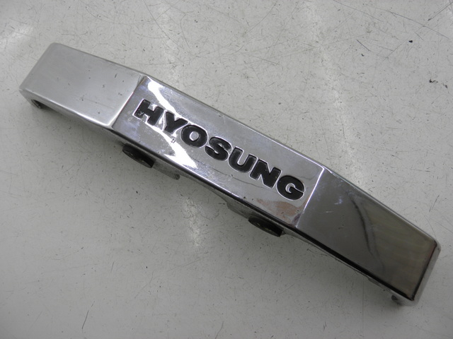 photo de JUNÇÃO CARENAGEM DIANTEIRA INFERIOR HYOSUNG COMET GT 125 (2002 - 2007) - Outro ângulo de visão
