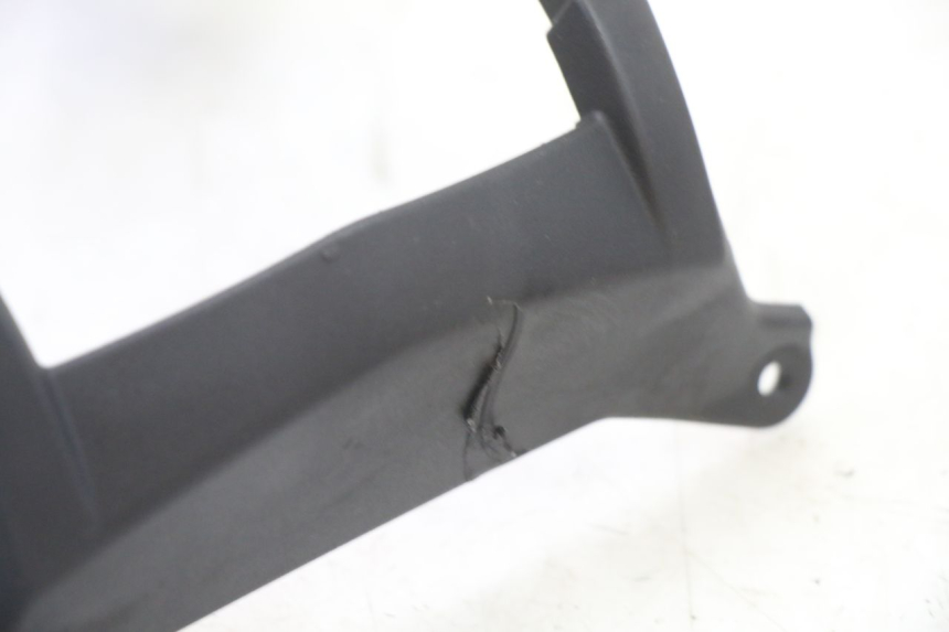 photo de JUNÇÃO CARENAGEM DIANTEIRA INFERIOR PEUGEOT KISBEE 4T 50 (2018 - 2022) - Ampliação técnica