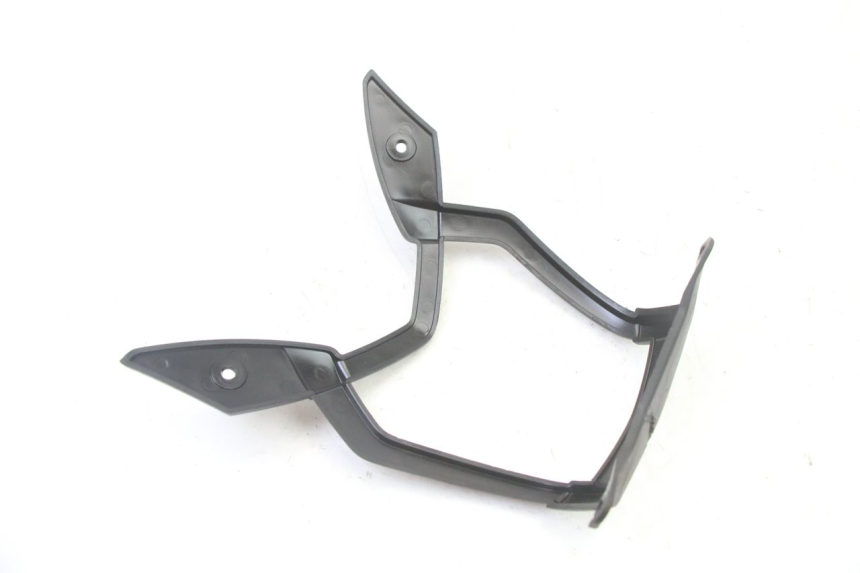 photo de JUNÇÃO CARENAGEM DIANTEIRA INFERIOR PEUGEOT KISBEE 4T 50 (2018 - 2022) - Pontos de fixação