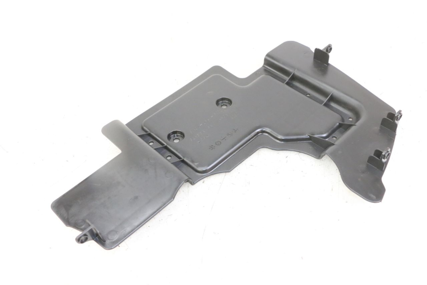 photo de JUNÇÃO DO CARENAGEM DIANTEIRO INFERIOR KYMCO DINK 4T 50 (2007 - 2018) - Outro ângulo de visão