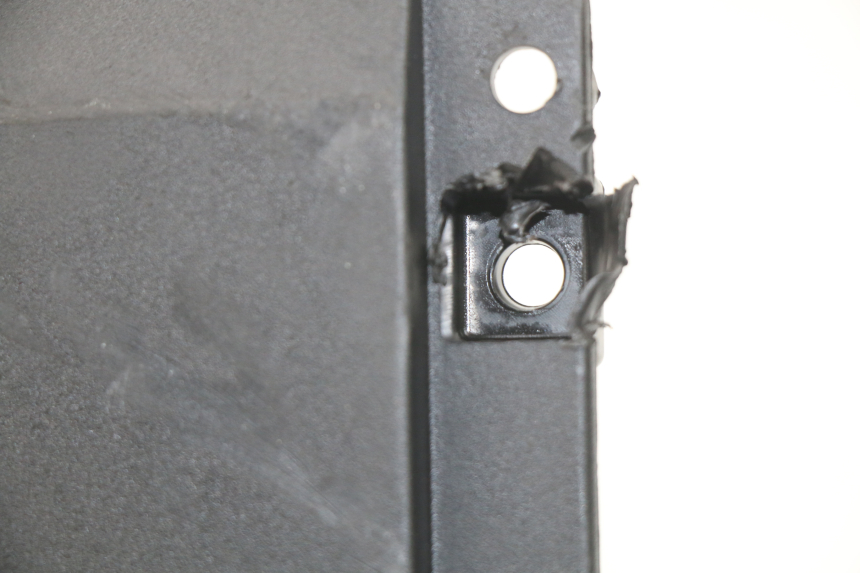 photo de JUNÇÃO DO CARENAGEM DIANTEIRO INFERIOR PIAGGIO MP3 HPE 500 (2019 - 2022) - Pontos de fixação